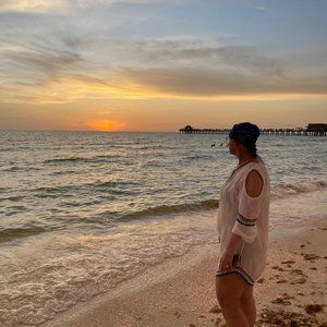 Meet your Posher, Carmen julia